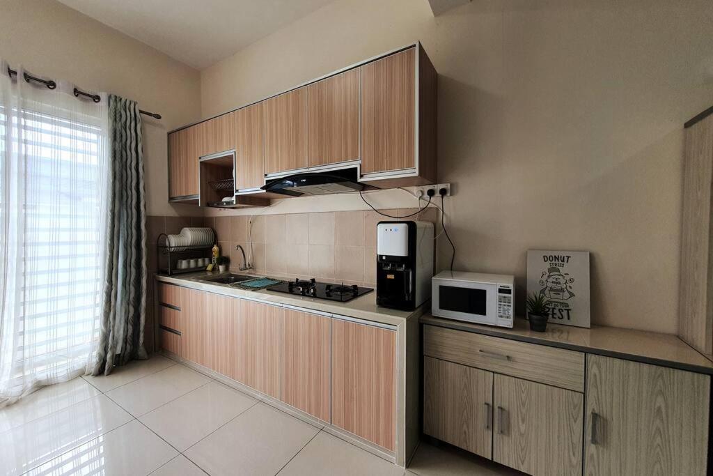 3Storey House 13Pax Family Suite Bayan Lepas Exteriér fotografie