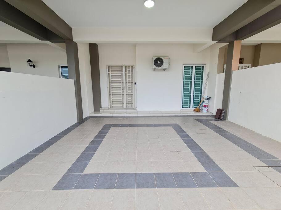 3Storey House 13Pax Family Suite Bayan Lepas Exteriér fotografie